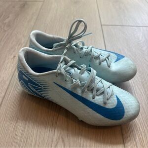 Nike Mercurial Vapor Kids Soccer Cleats Size 4